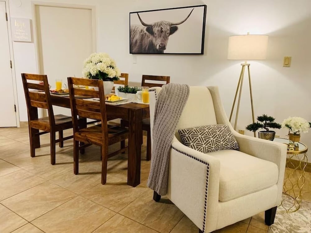 Signature Residences at Maui Banyan