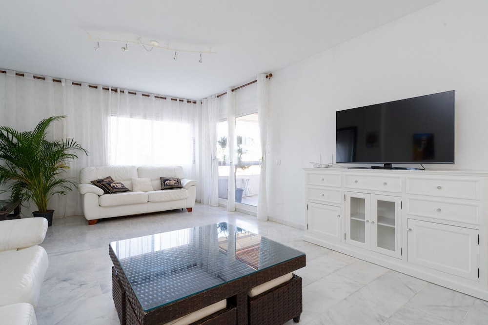 Modern Marbella Getaway