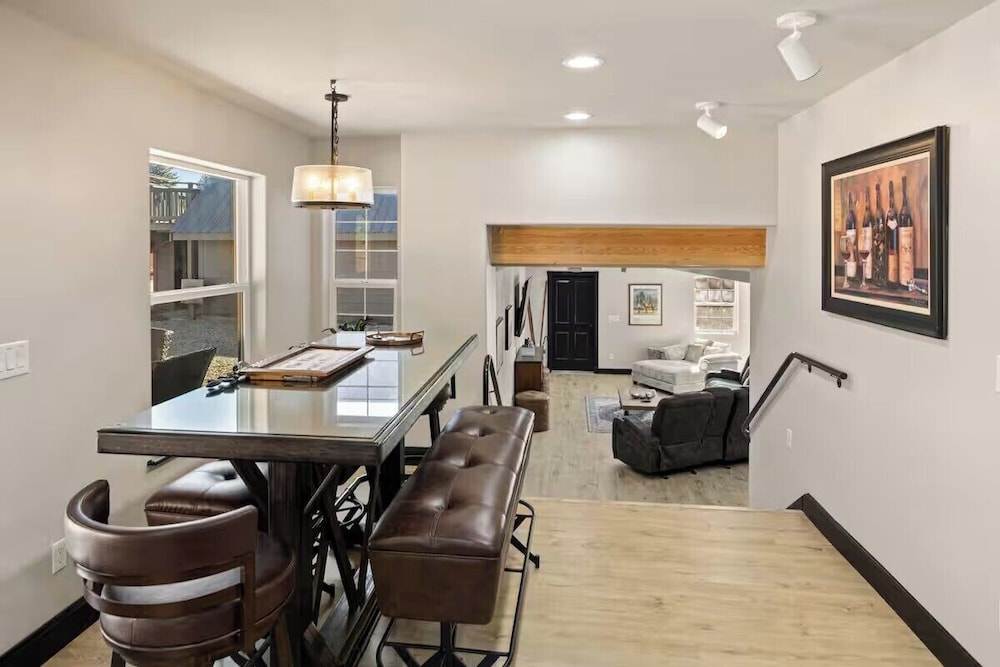 The Three Bears Retreat - King suites