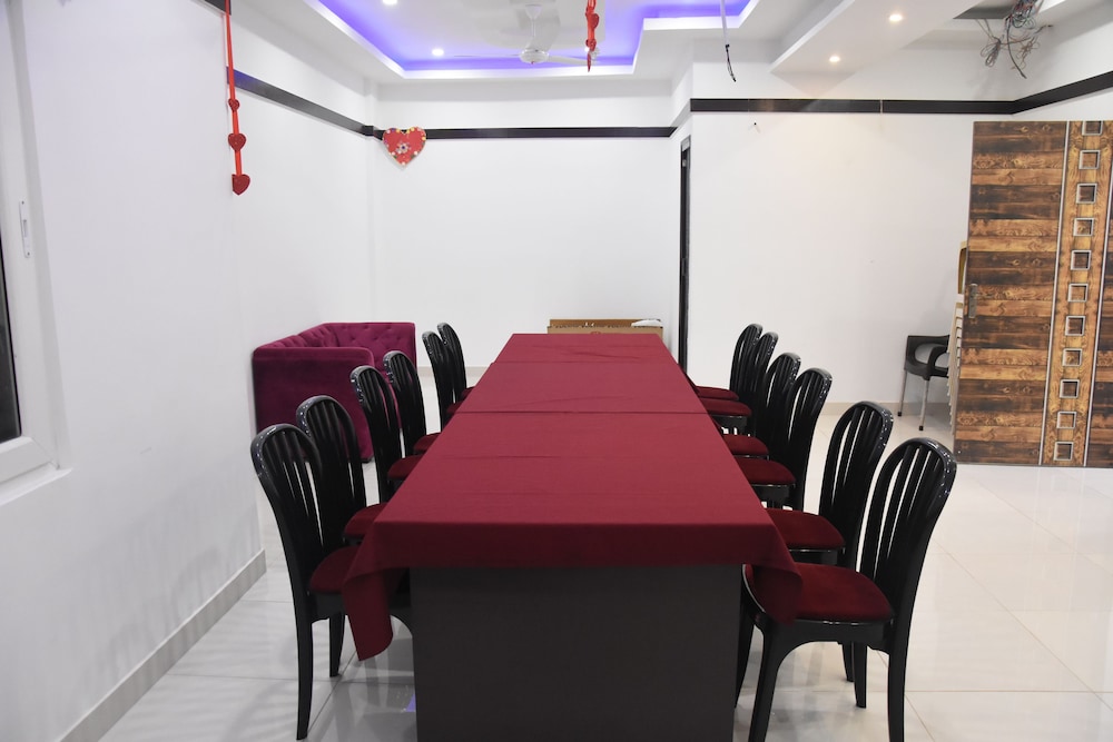 Hotel Rajshree