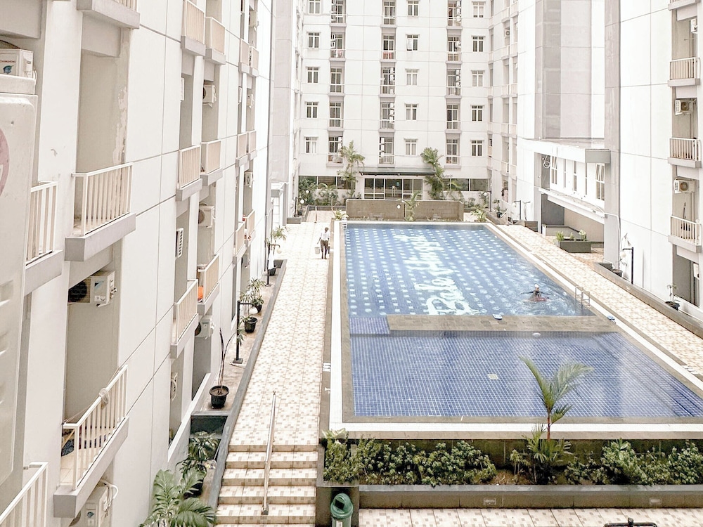 Best Location and Comfortable 2BR at Bale Hinggil Apartment