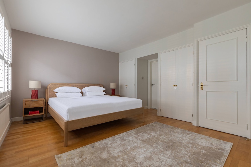 Canning Place Mews by Onefinestay