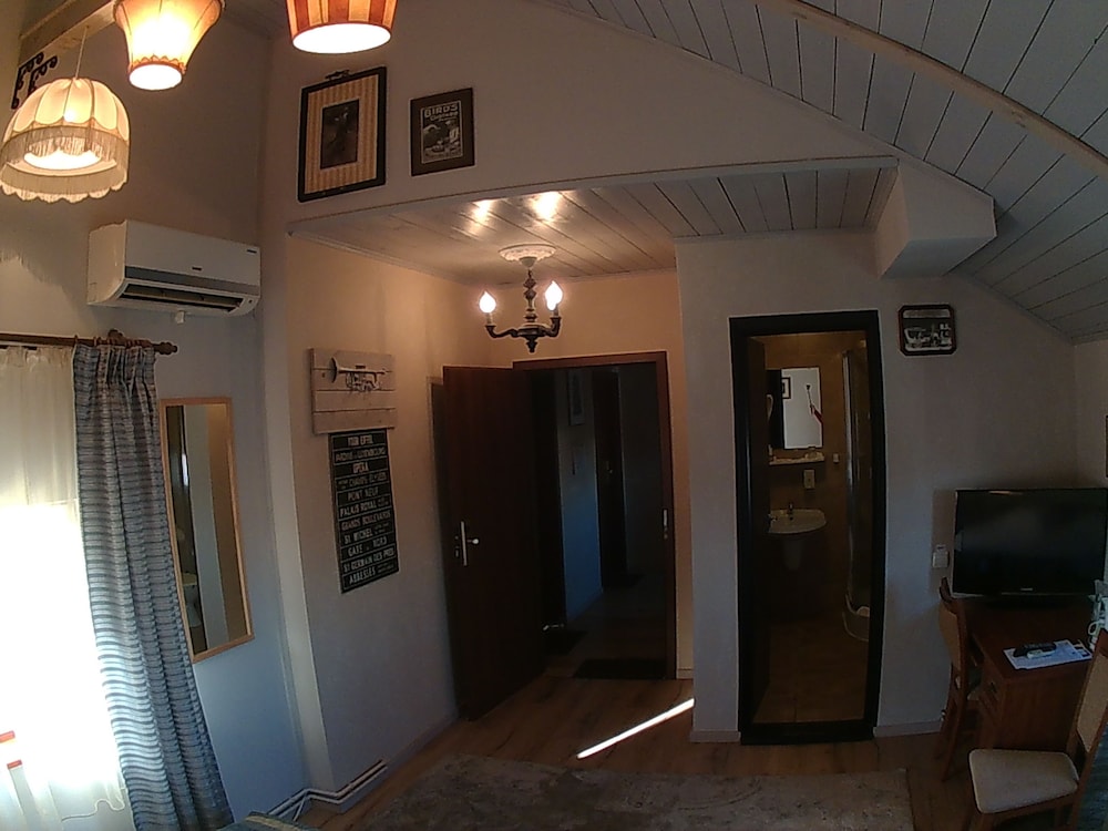 Photo 28