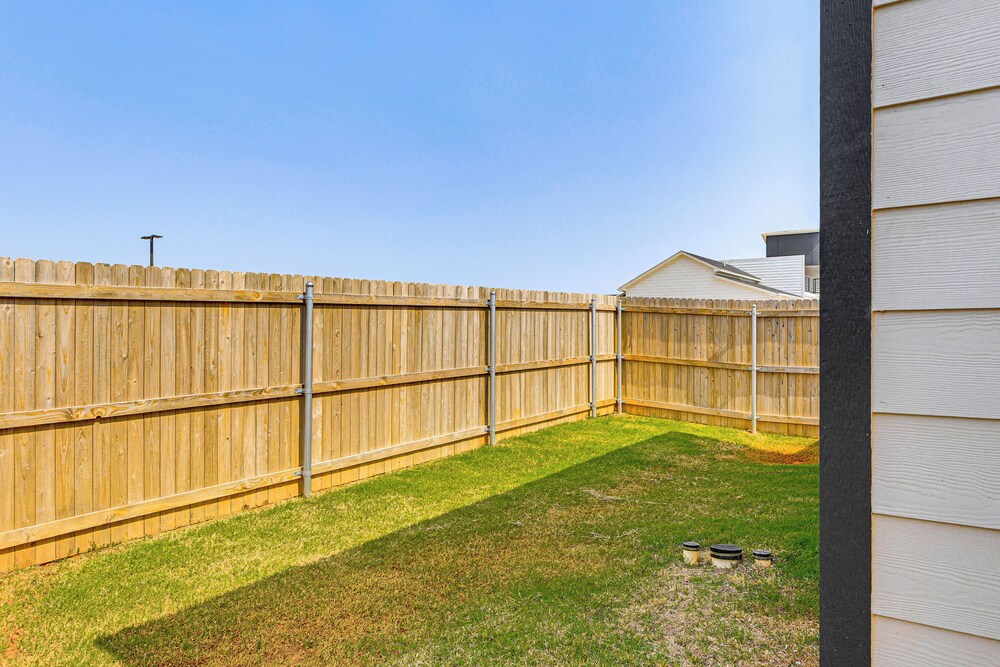 Pool Access & Private Yard: Oklahoma City Retreat