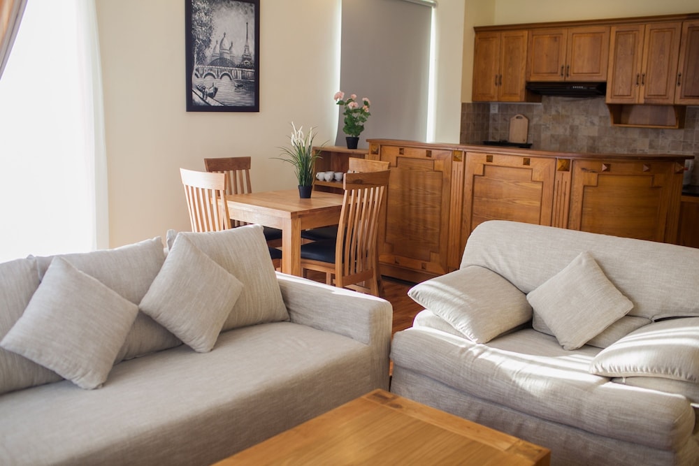 Merin City Suites