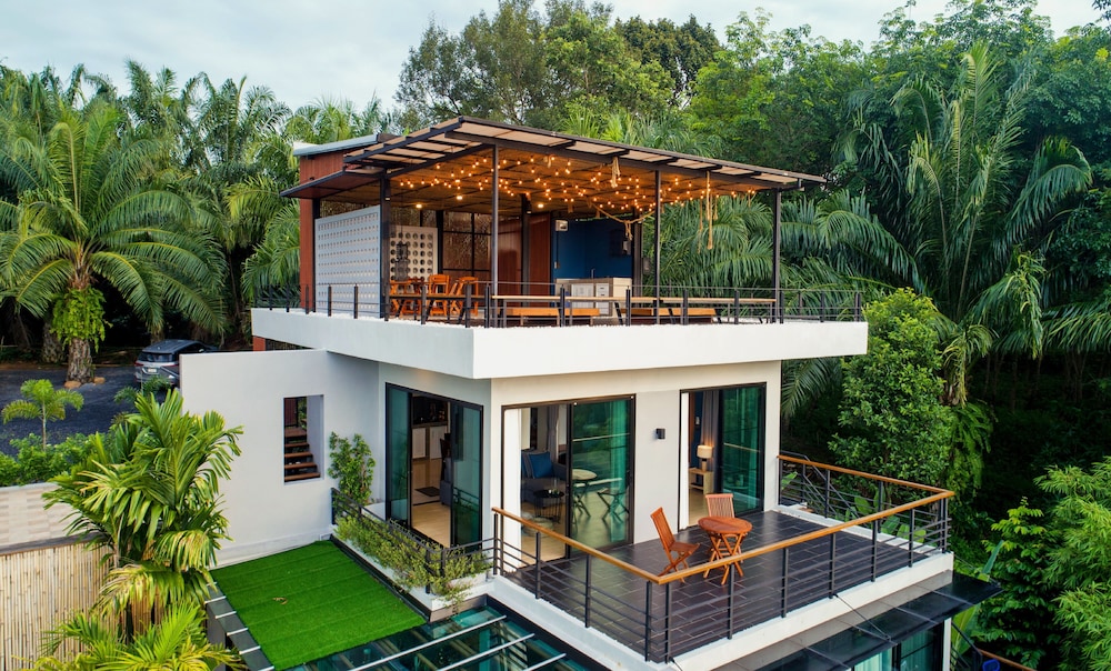 Hotel Ao Luek Panoramic Pool Villa - Image 1