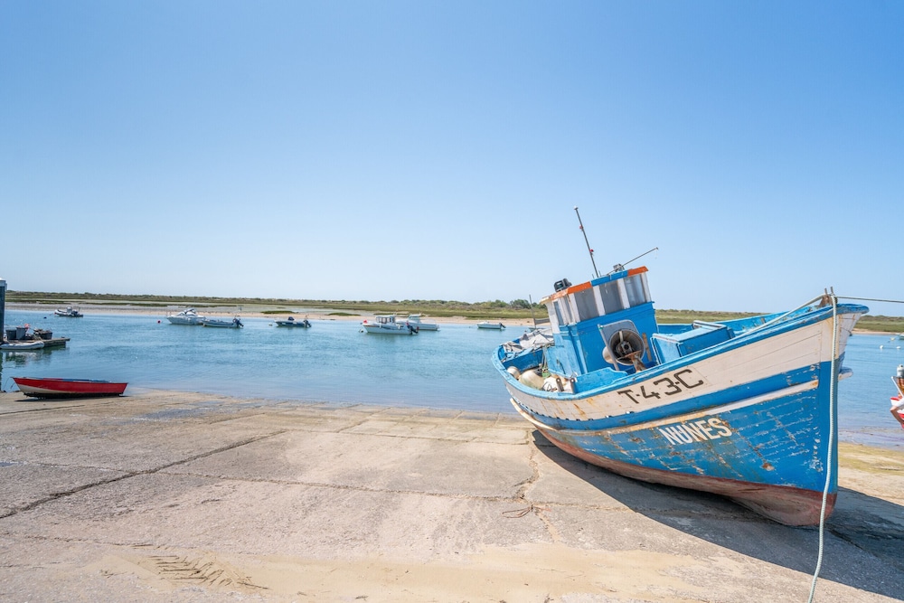 Tavira BAY 3 With Pool by Homing