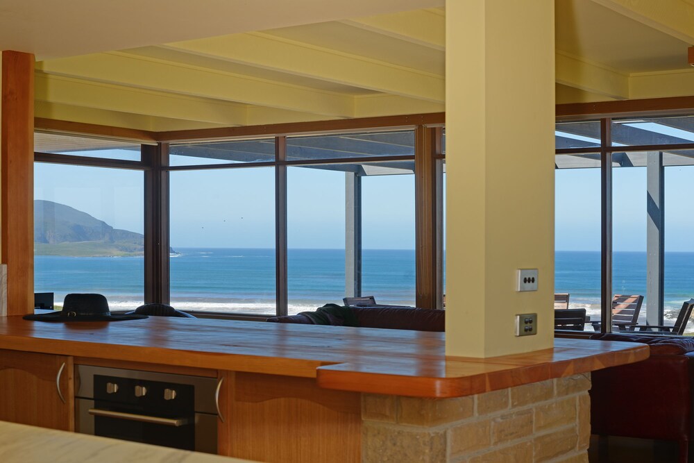 Cloudy Bay Villa