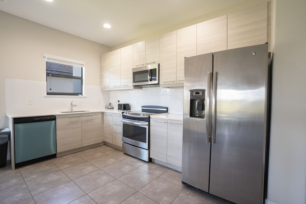 Balmoral Resort-169cc 3 Bedroom Home by RedAwning view 4
