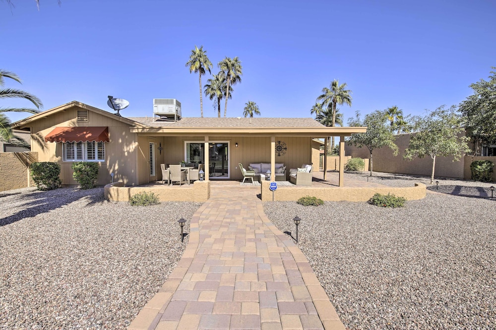 Stunning Sun Lakes Retreat < 1 Mi to Golfing! view 5
