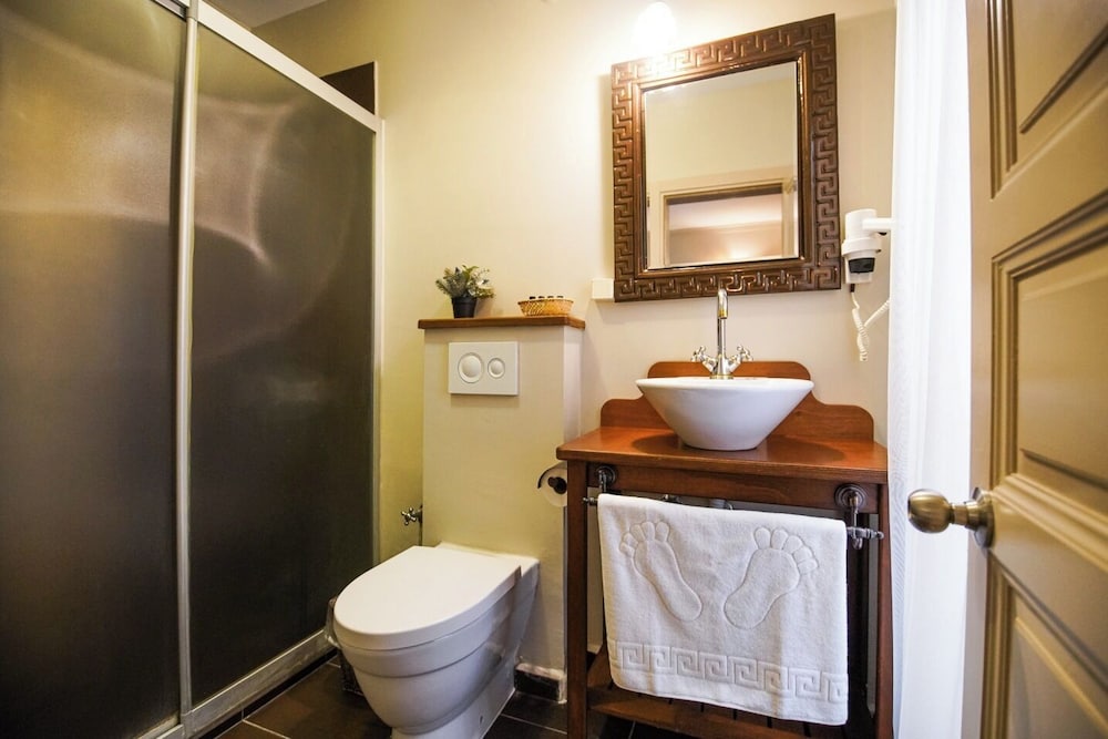 Bozcaada Biz Otel