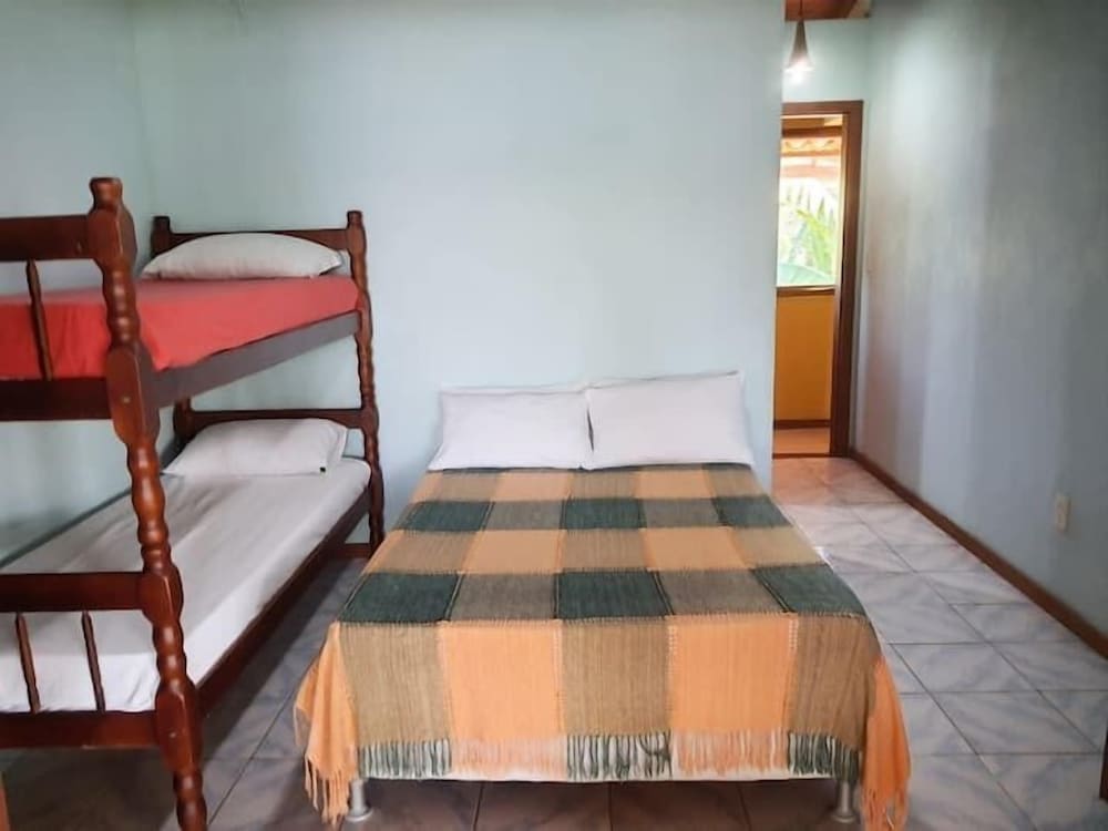 Casa de Temporada Felicidade, 38 Hóspedes, 2 Piscinas, 9 Suítes e 2 Churrasqueiras em Itacaré Bahia