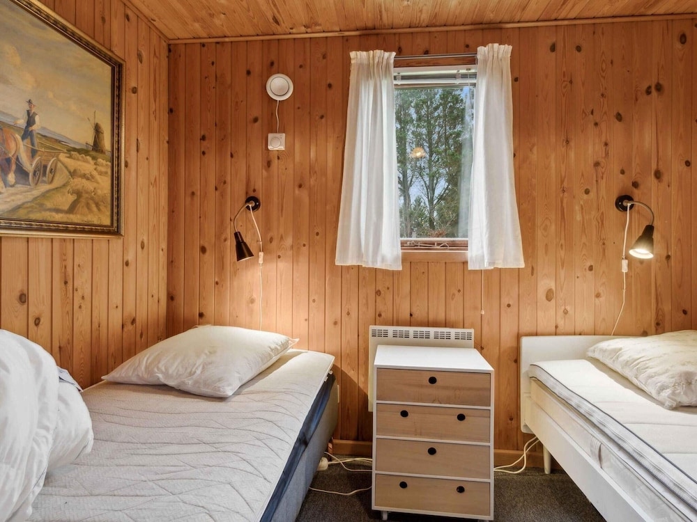 5 Star Holiday Home in Hals