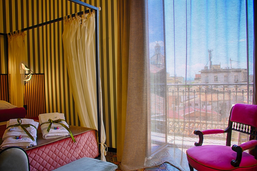 Roby's boutique rooms