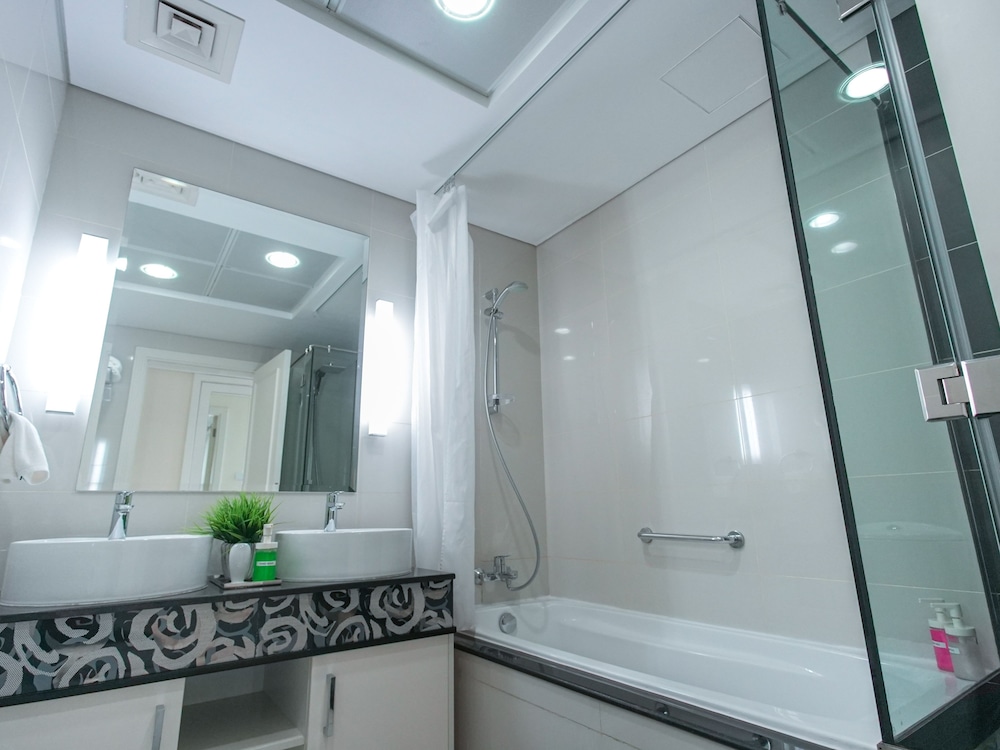 OSKENA Vacation Homes - Damac maison Dubai Mall Street