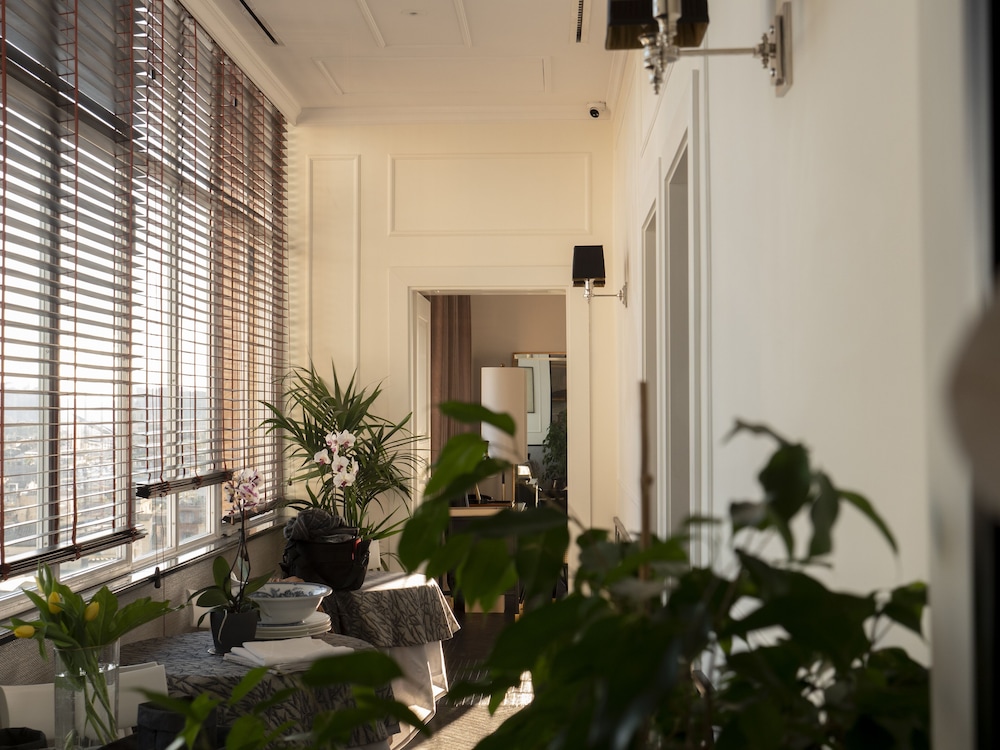 Ricciardelli Luxury Studios