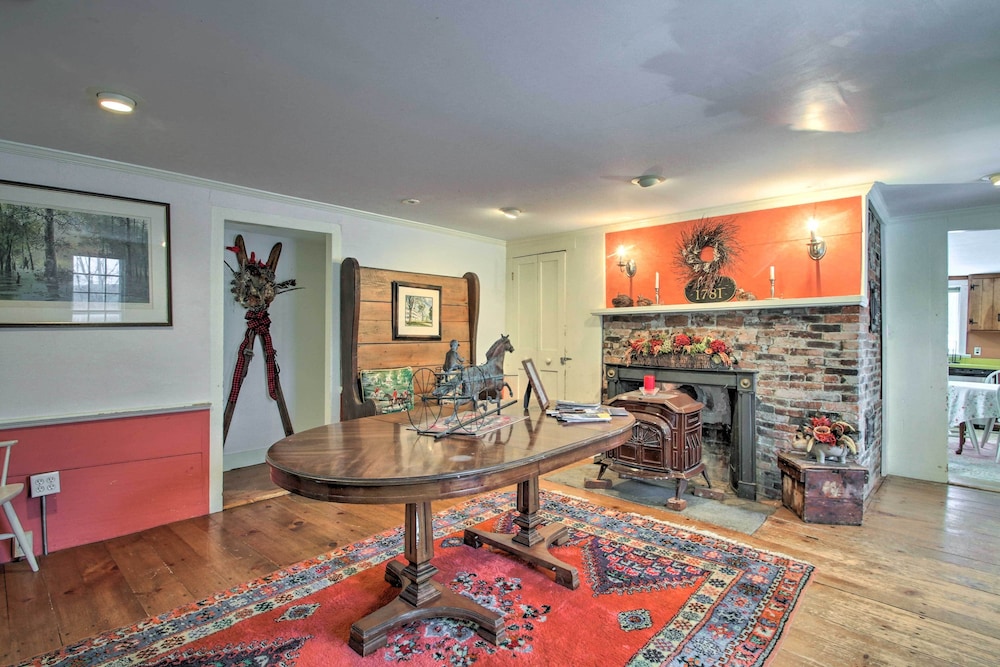 Historic Bradford Home - 8 Mi to Mount Sunapee! view 2