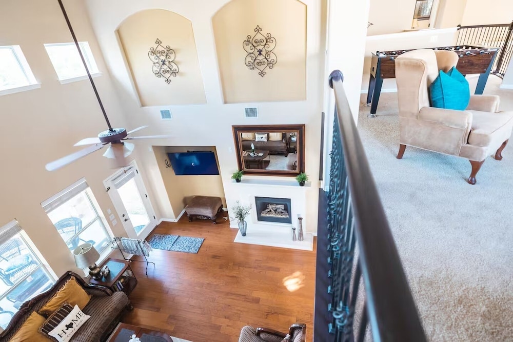 Austin Charm Home by The Key Rentals