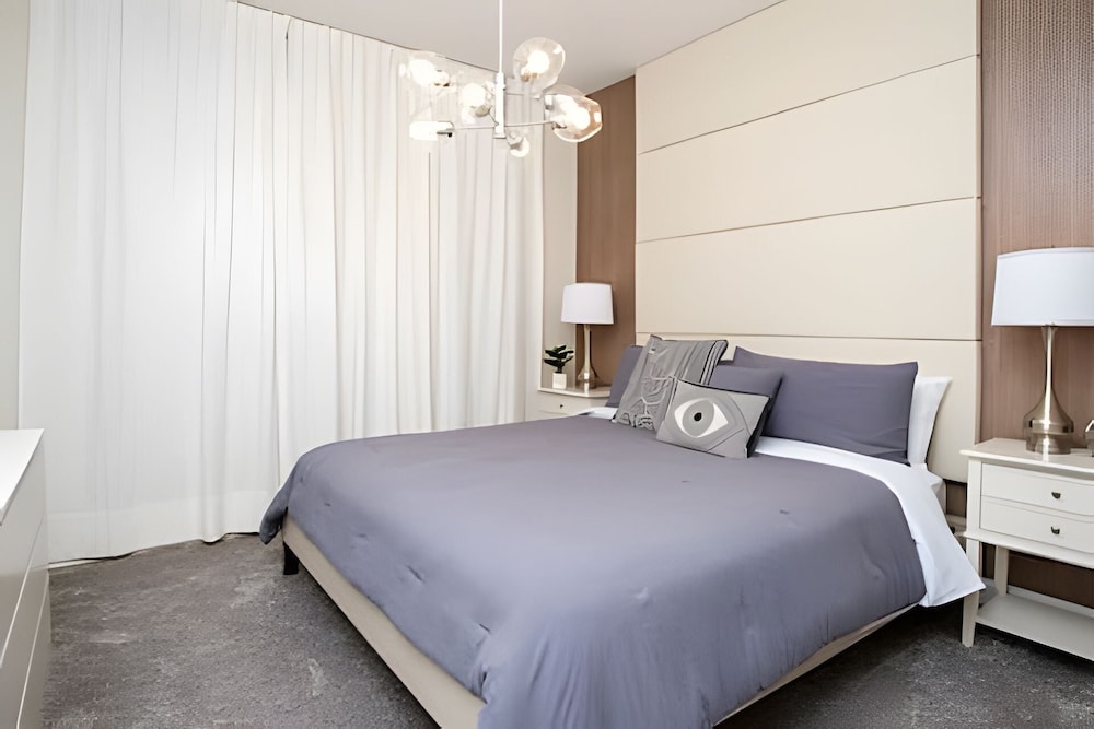 Champions Gate 6BR Luxury Home + Resort