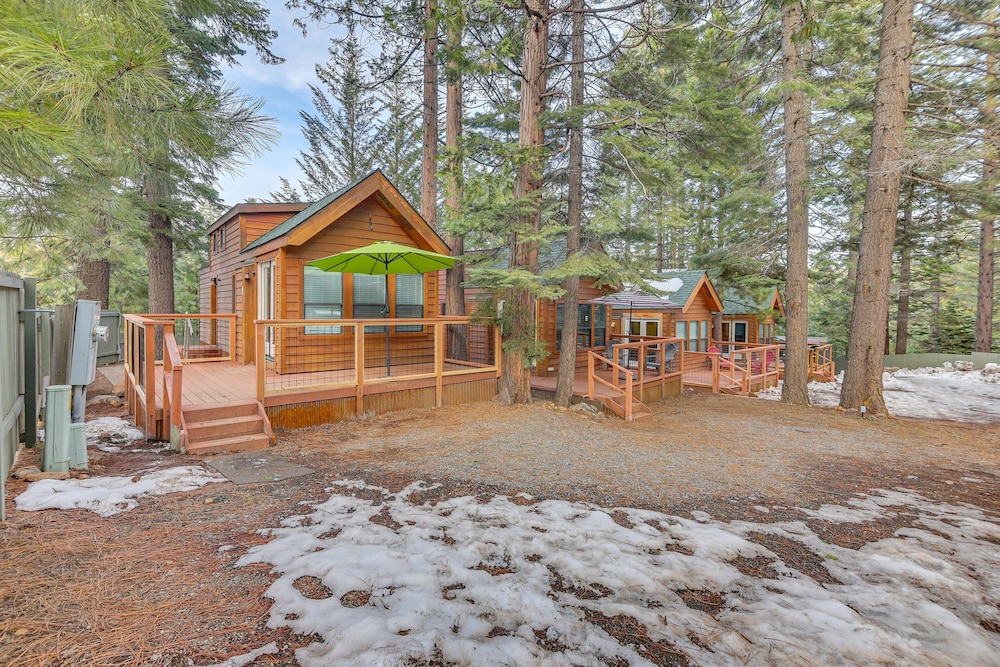 Quiet Lake Almanor Cabin, Steps to Fishing view 2