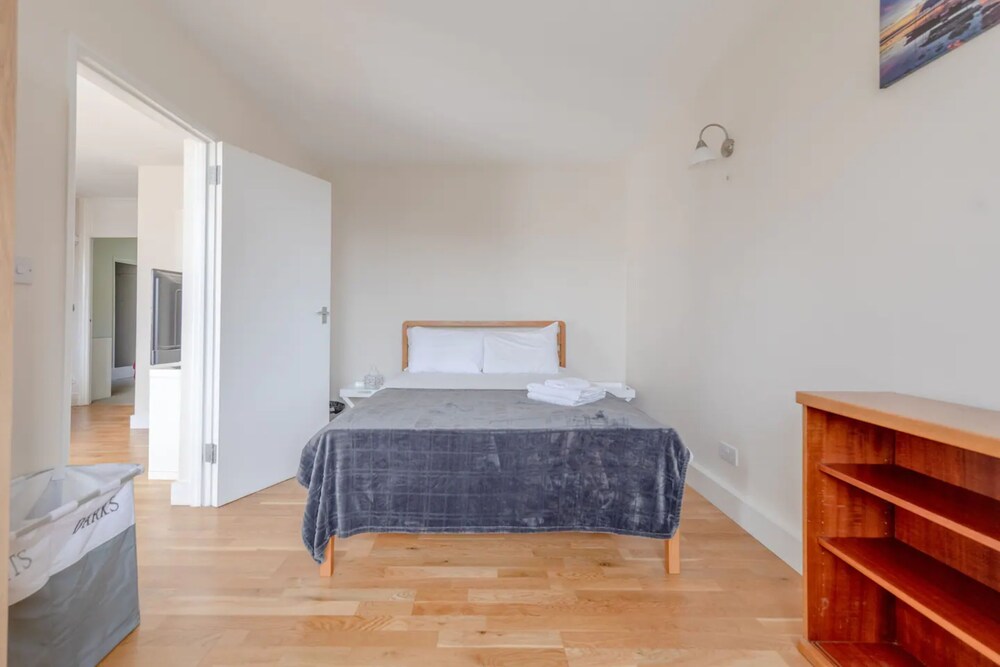 Cosy 3 Bedroom Flat in North London