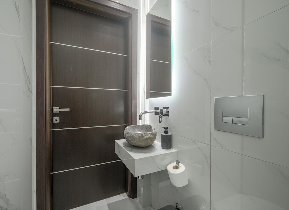 Acropolis View Deluxe Penthouse & Luxury Apartments