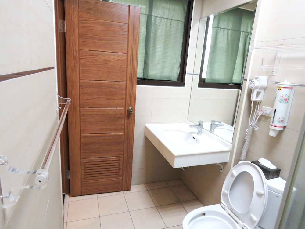 Ilan Tou Cheng Whale Watching Homestay