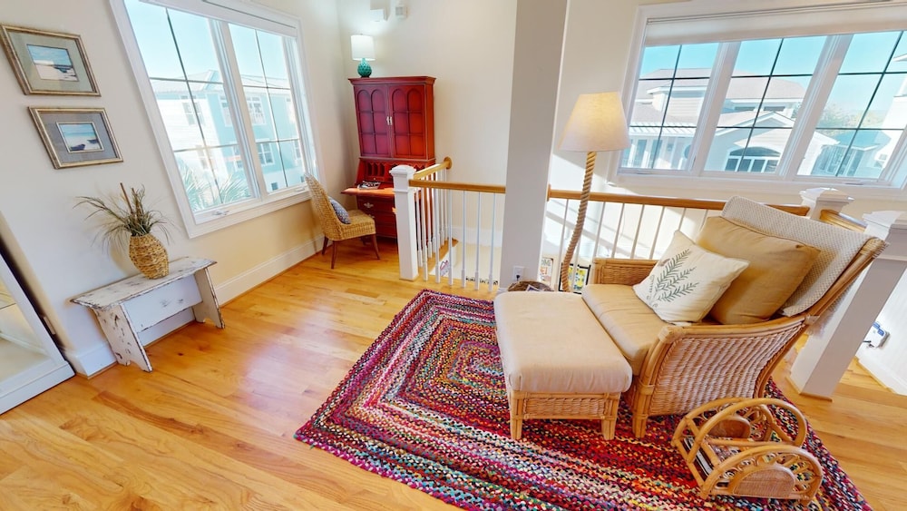 Mimi's Mermaid's & Memories by Tybee Vacation Rentals