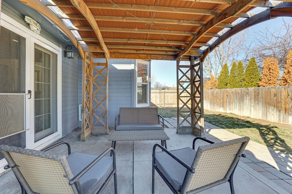 1 Mi to Boise Towne Square: Home w/ Patio!