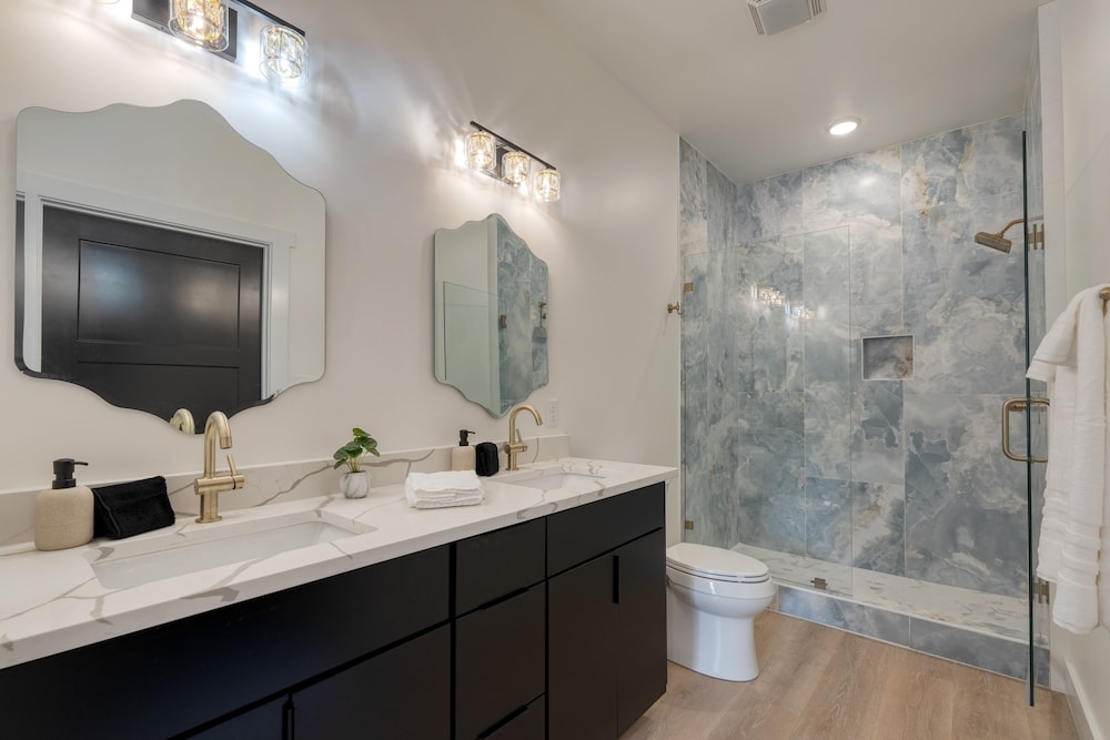 Whiskey Ridge - Avantstay Panoramic Views Infinity Pool Hot Tub Game Room