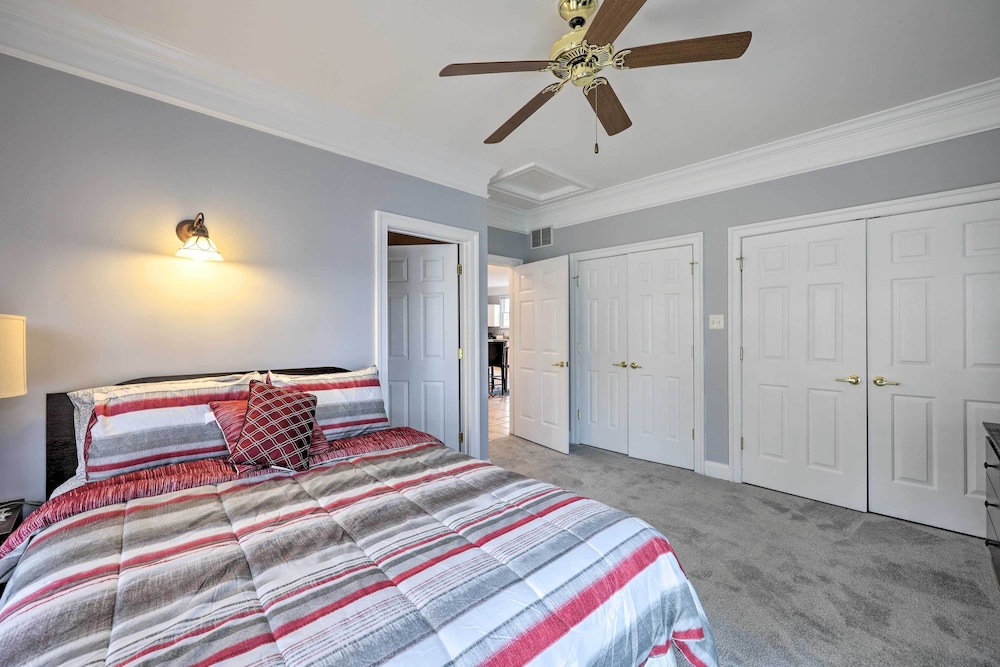 Dayton House w/ Private Hot Tub, Patio, Grill