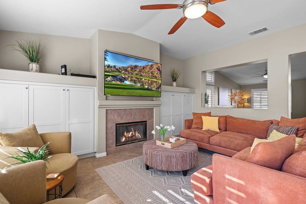 La Quinta Desert Haven Luxe Stay w/ Private Pool, Hot Tub, Pool Table