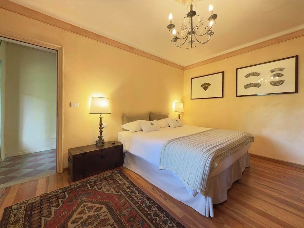 Dimora il Pozzetto Elegant Villa With Garden