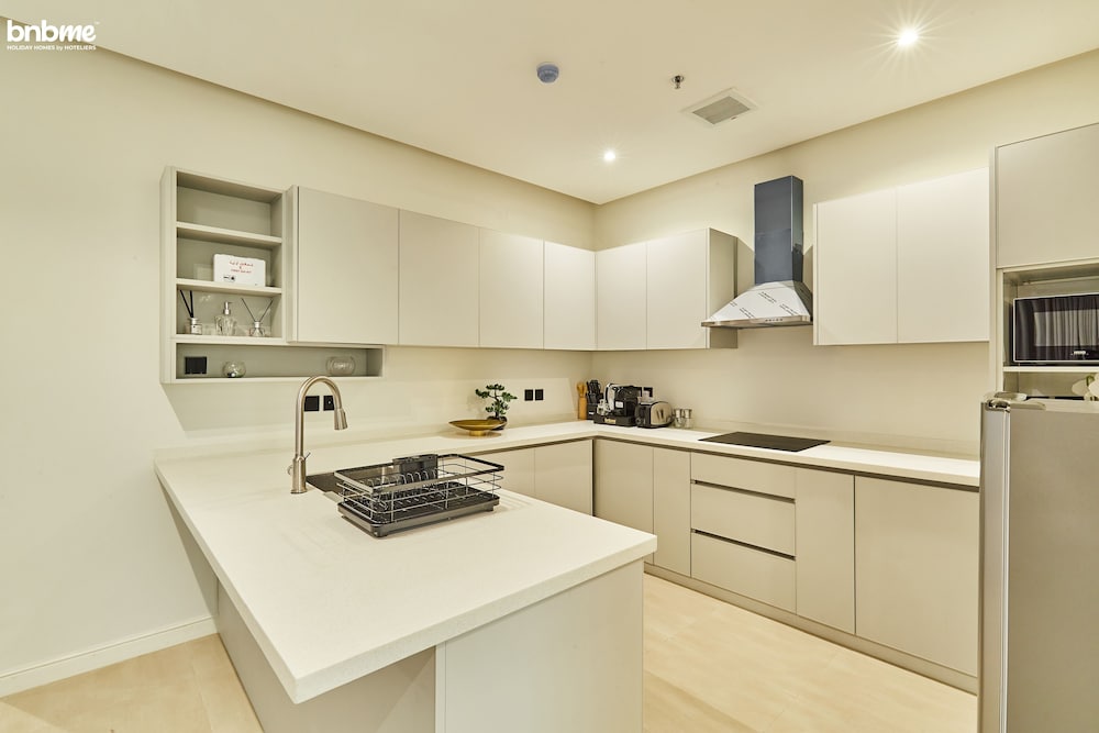 bnbmehomes-Top APT nr Kingdom Tower-B11