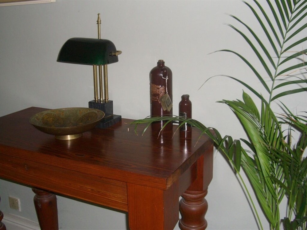 Altrincham Vacations - Ash Farm Country Guest House - Property Image 3