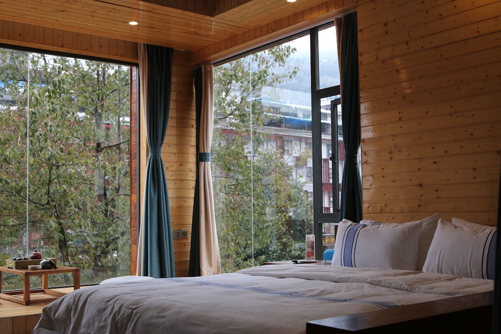 Jingshuihuajian Boutique Inn