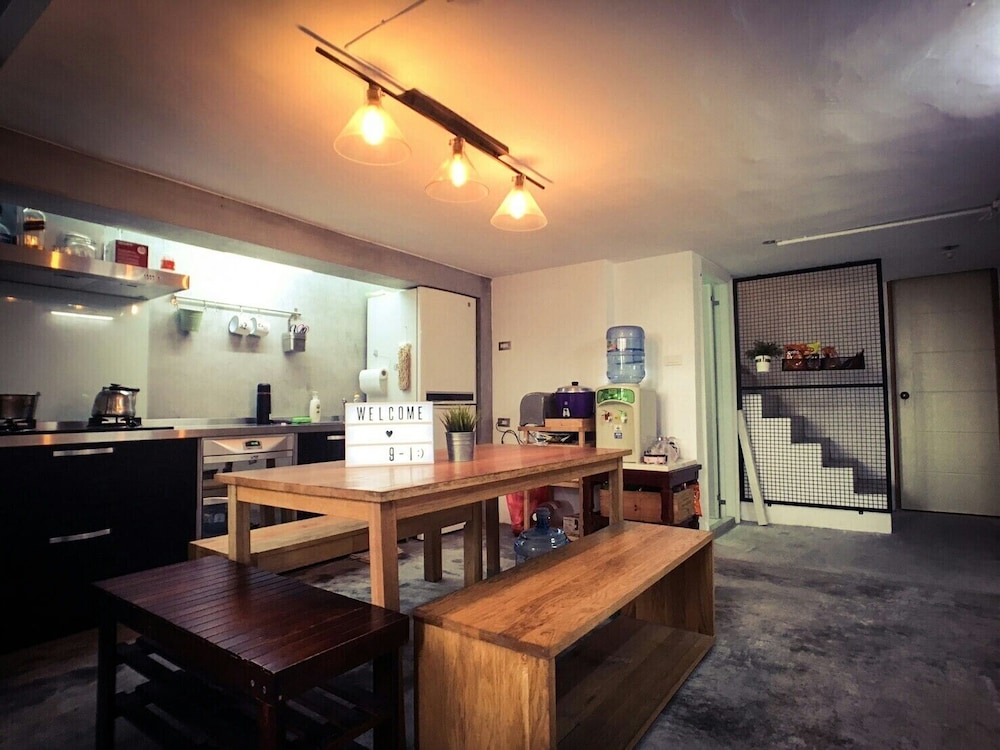 9-1 House