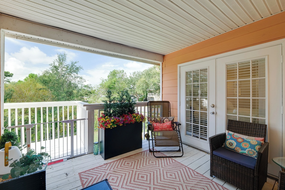 5 Mi to Wdw: Resort-style Condo w/ Pool Access