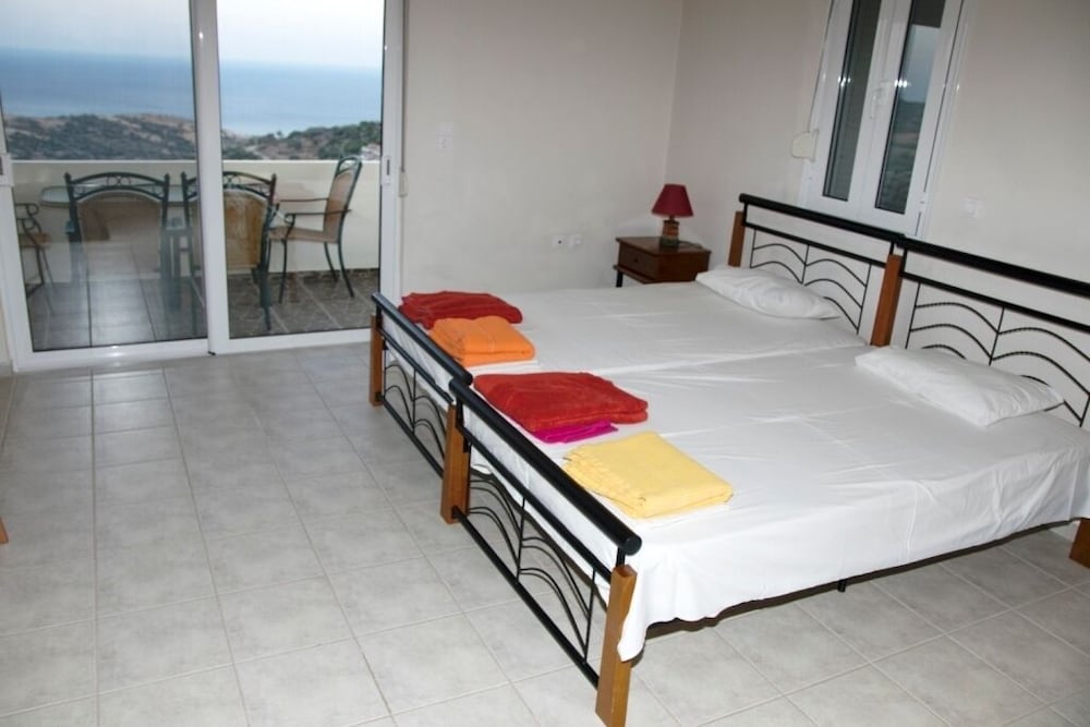 Paterakis Studios Triopetra photo 1