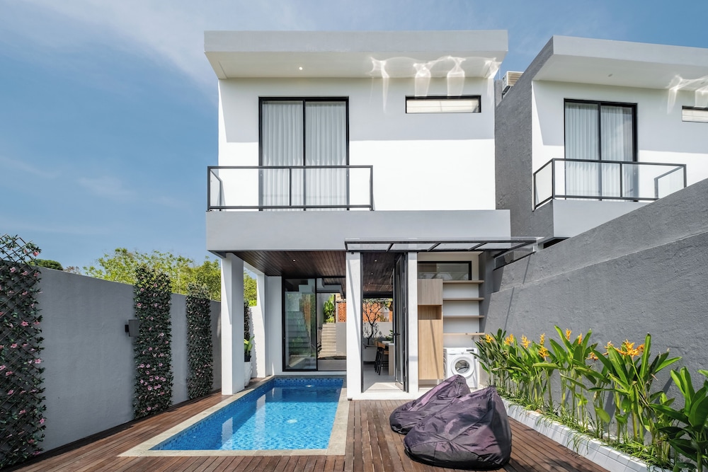 Private Villa Ayra 8F 10min MelastiBeach