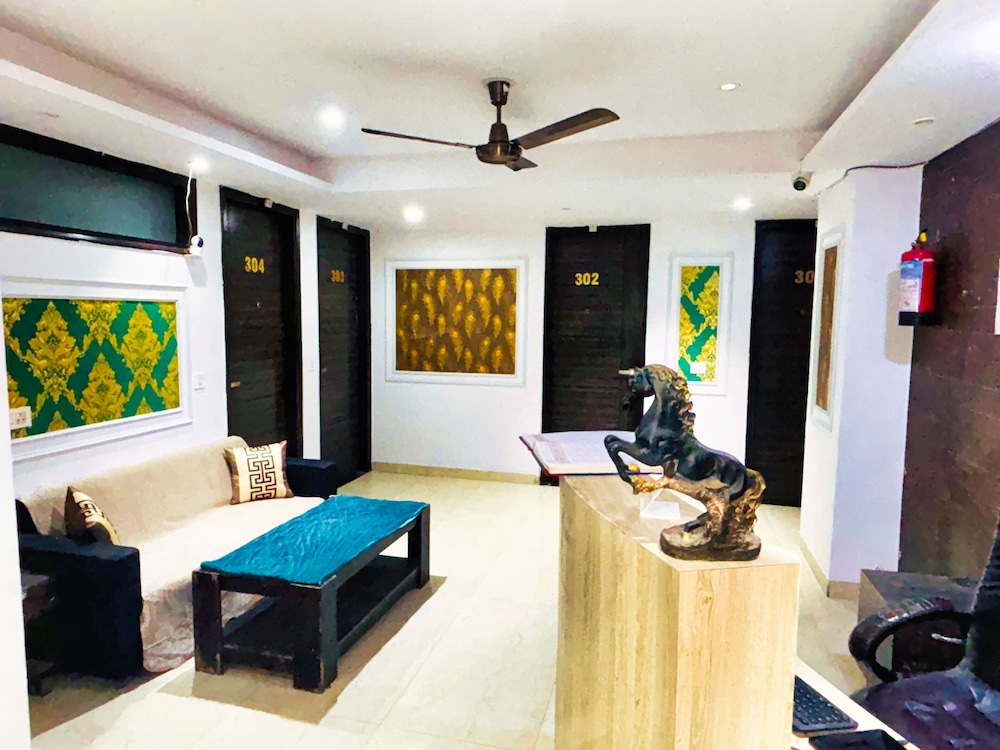 The HomeAste Residence Rajouri Garden