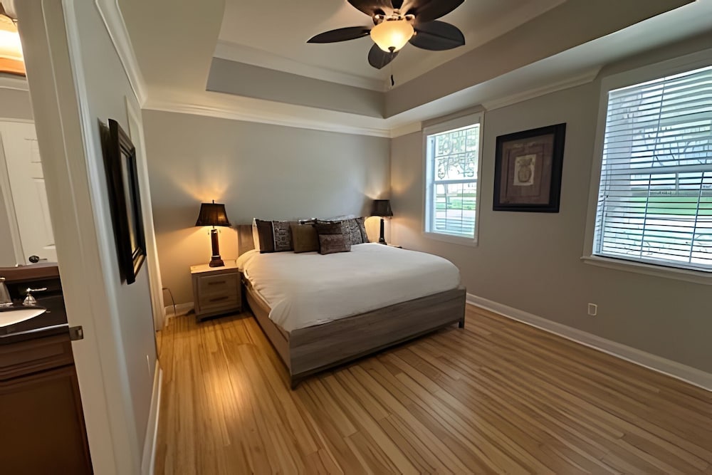 Modern 3BR Condo Reunion Resort + Pool Access