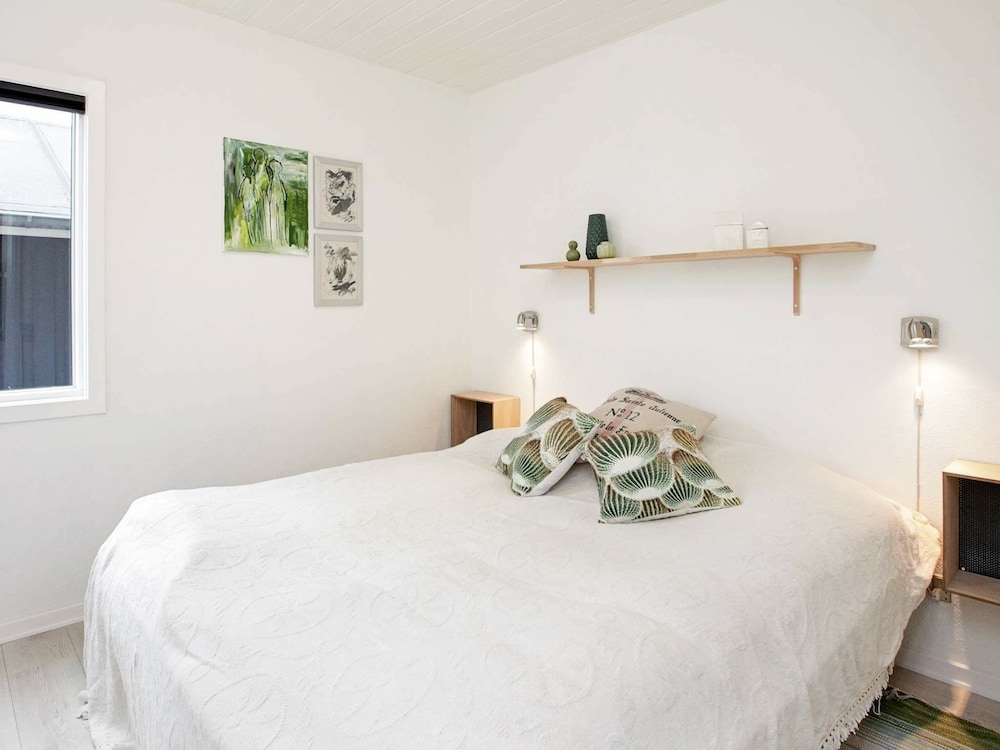 6 Person Holiday Home in Blavand view 2