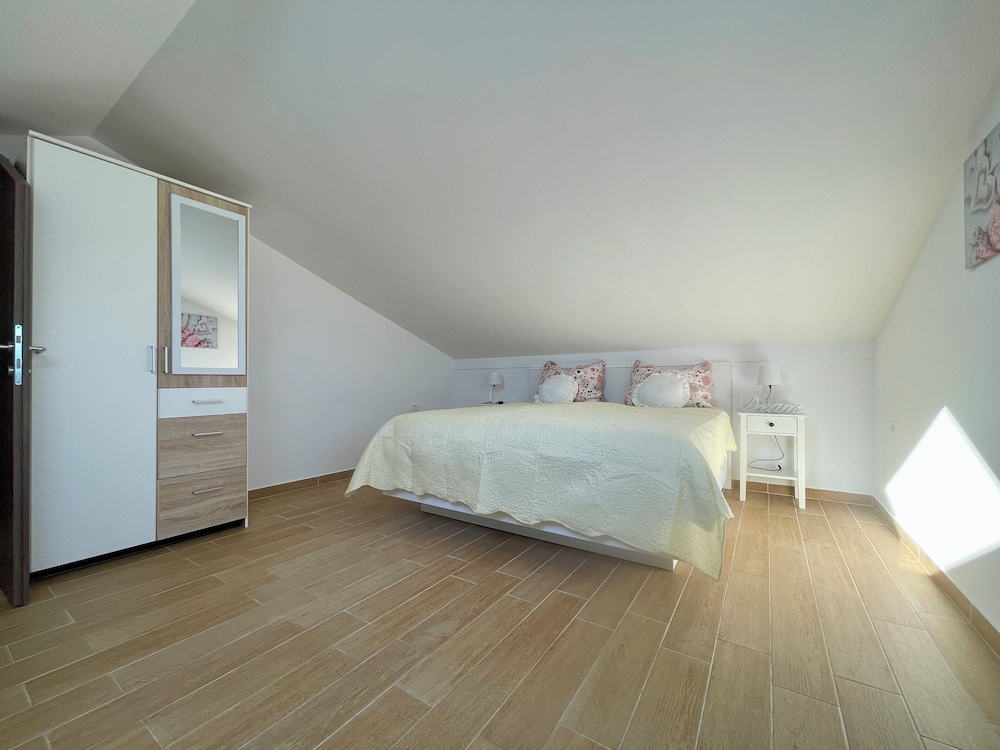Villa Eternity