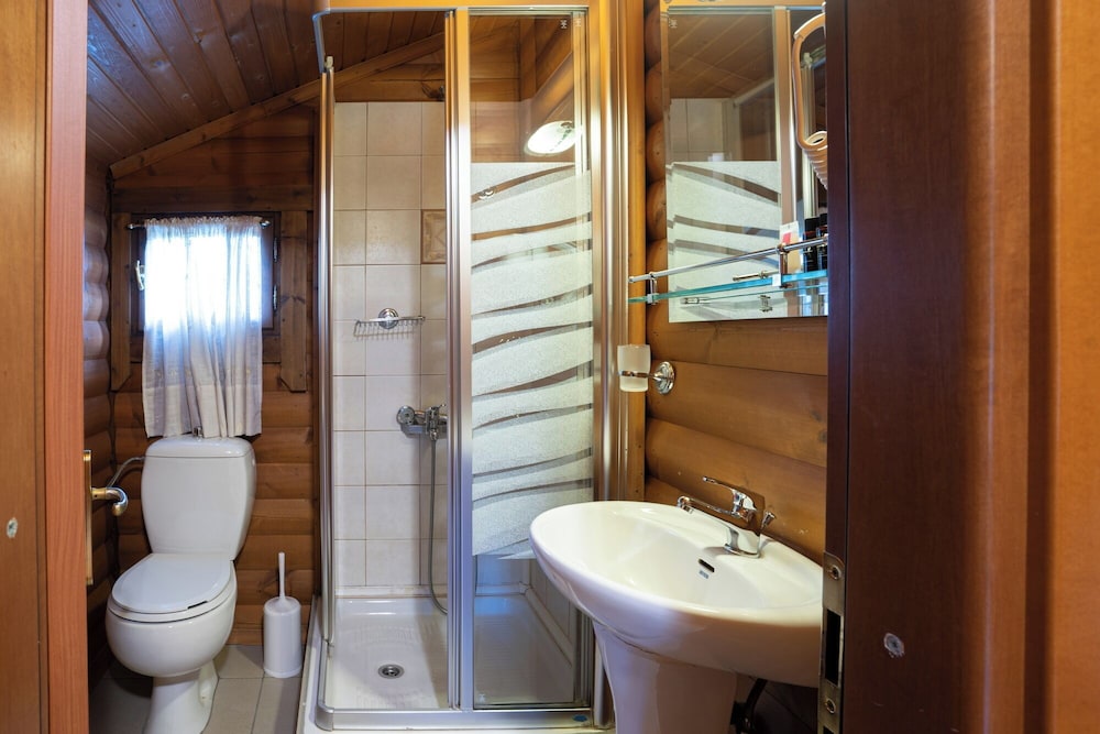 Chalet Likouresi Village