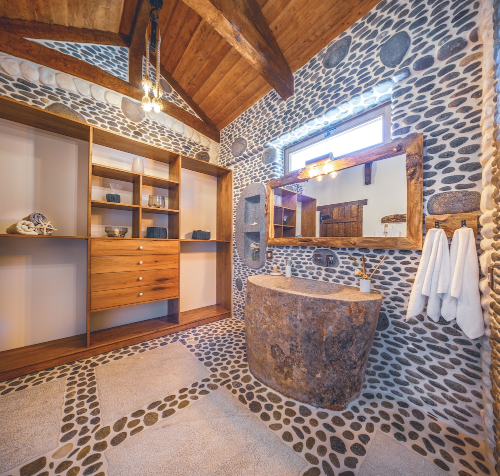 Private Island-Style Ultra Luxury Villa Estate