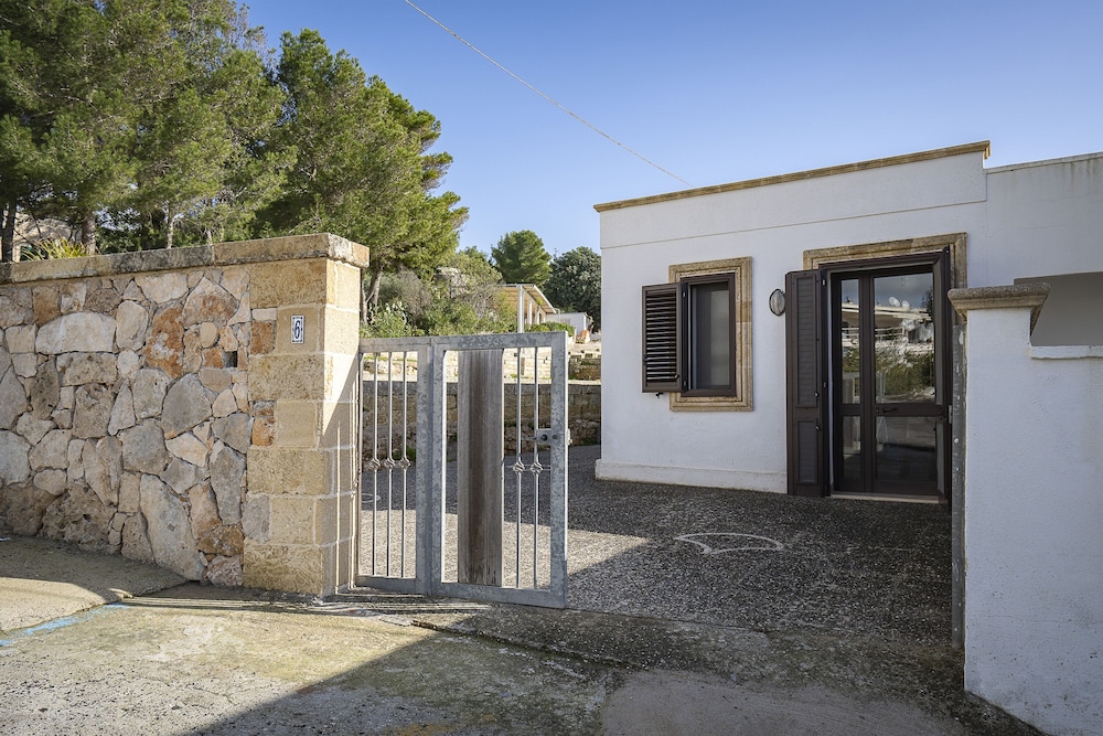 Villino Asteria With Garden Near the sea