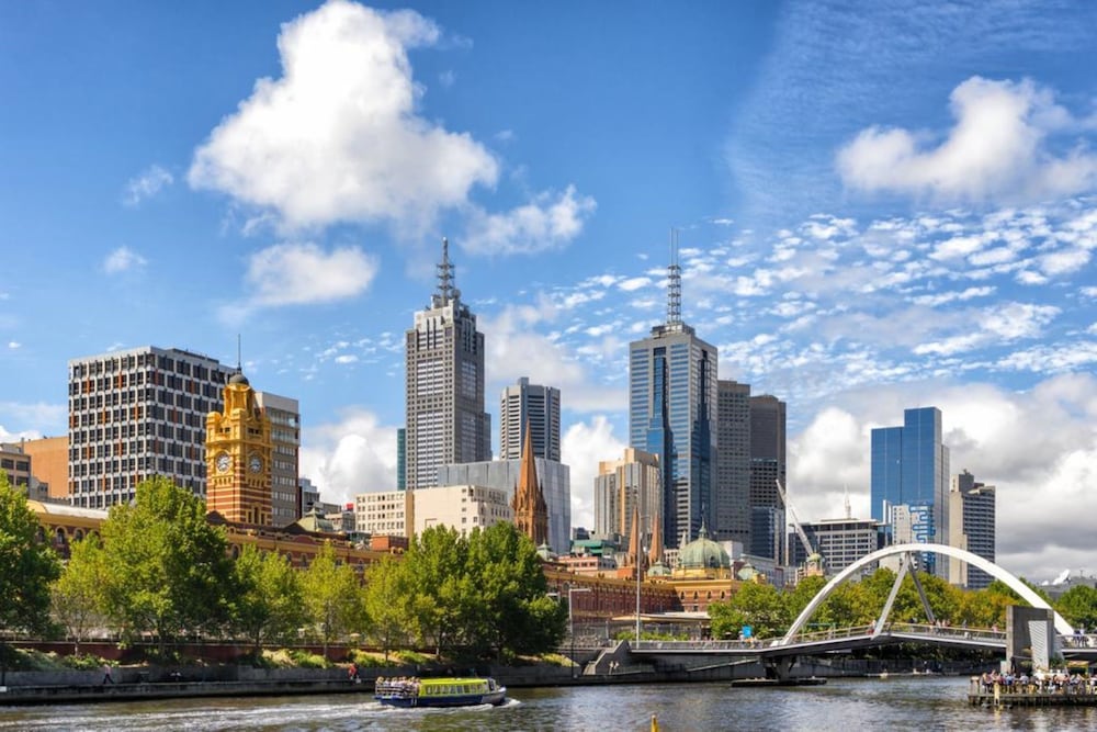ReadySet Apartments on Southbank Boulevard