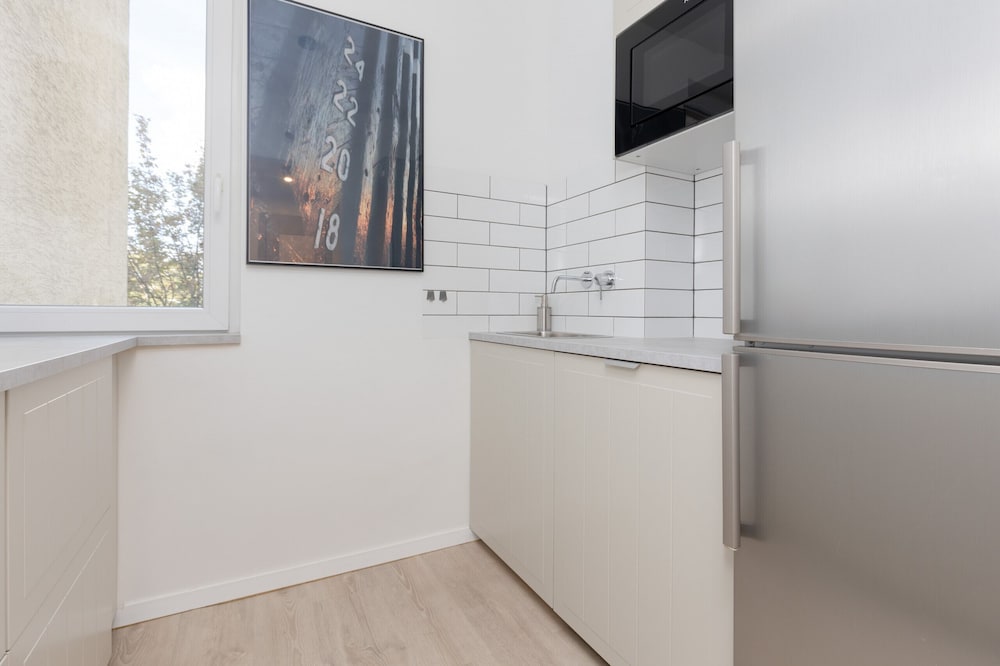 Warsaw Stawki Cosy Apartment by Renters