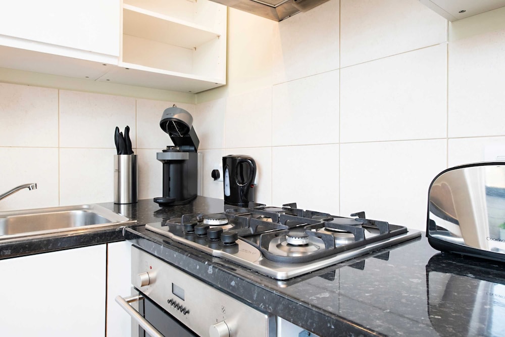 So Glamourous Pad - Fitzrovia - by Frankie Says